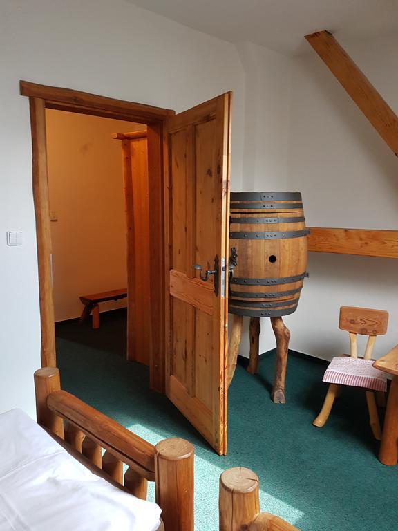 Hotel Osada Havranu à Hnanice  Extérieur photo