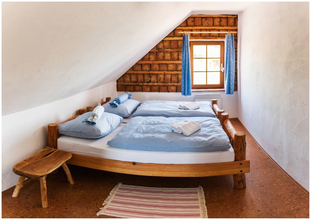Hotel Osada Havranu à Hnanice  Extérieur photo
