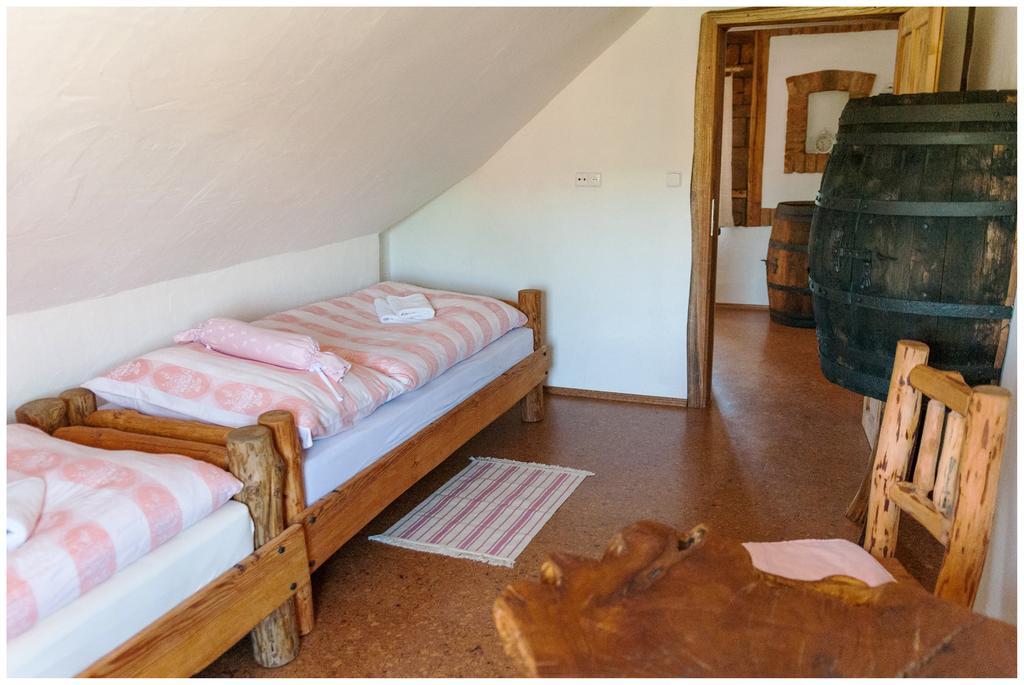 Hotel Osada Havranu à Hnanice  Extérieur photo